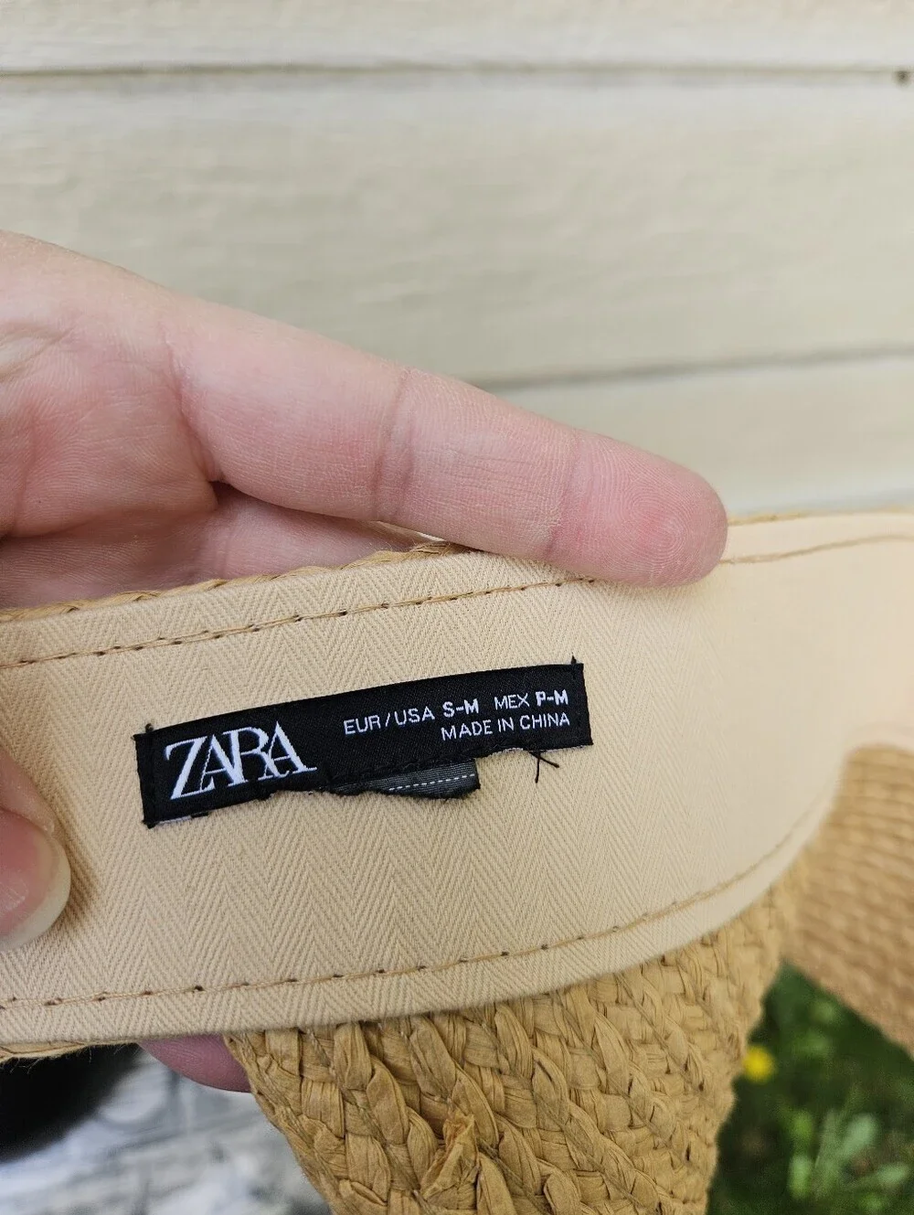 Zara adjustable raffia straw visor hat size S/M